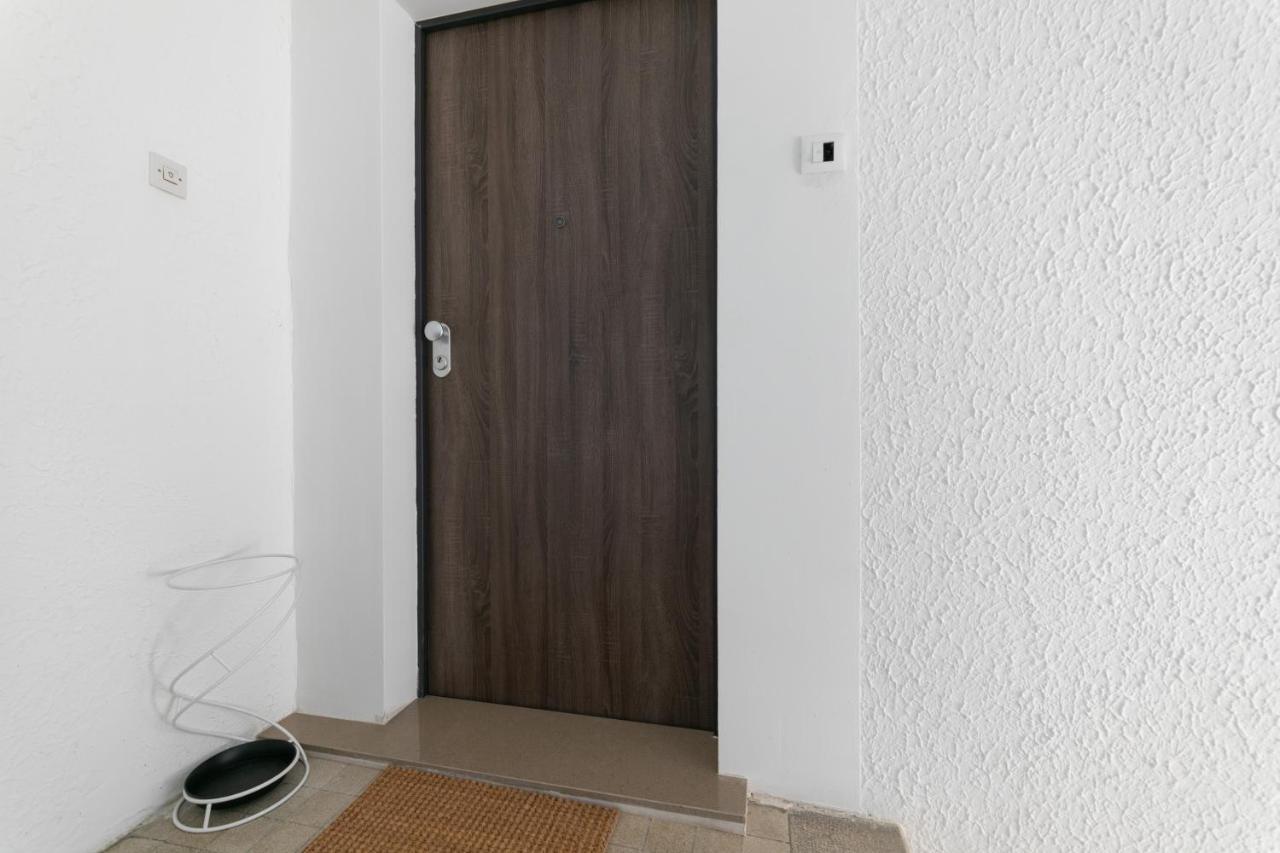 La Preziosa Rooms Pula Exterior foto